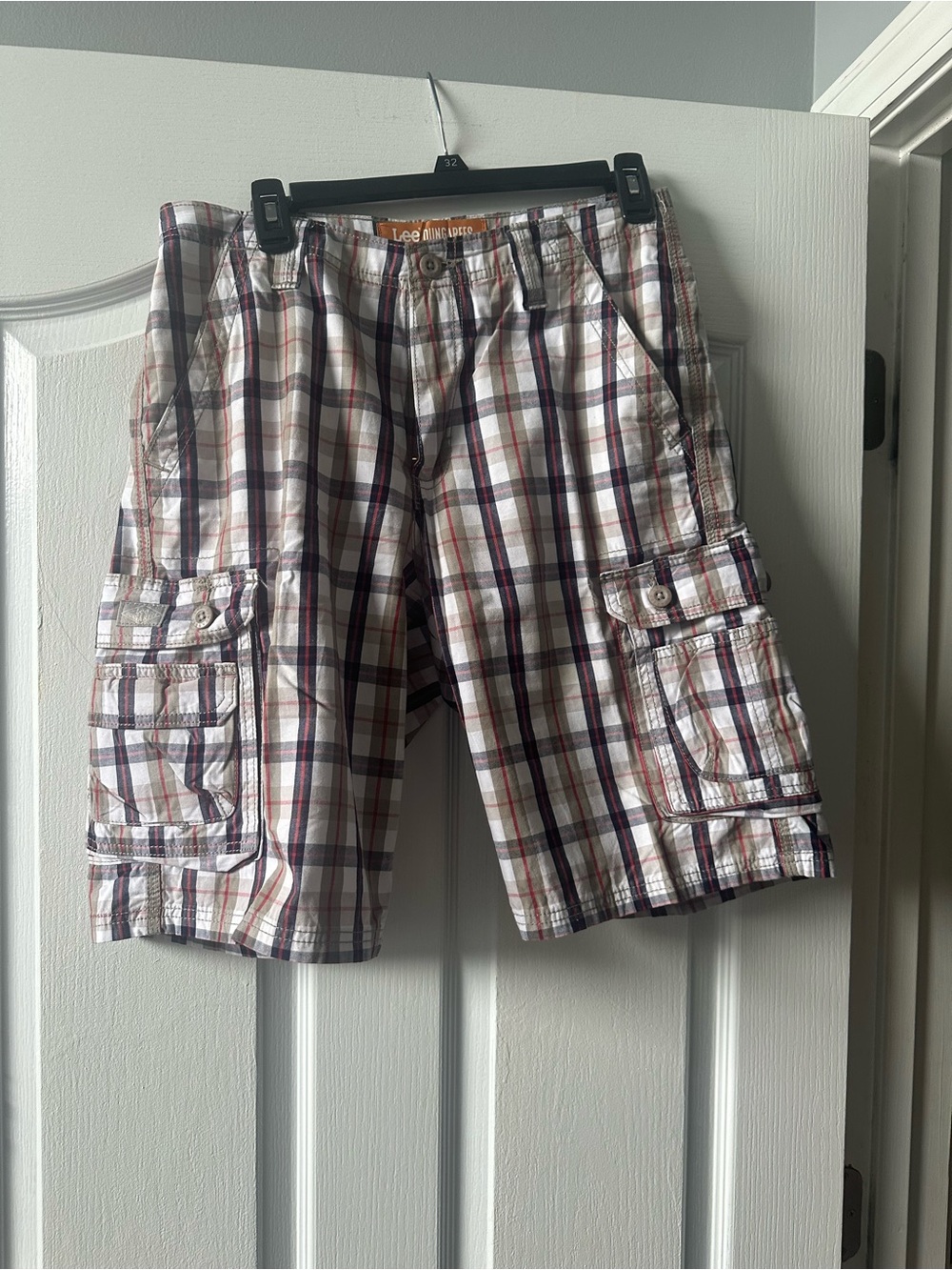 Lee Men’s Plaid Cargo Shorts - White, Burgundy & Navy